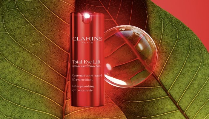 Clarins torna o Total Eye Lift recarregável com o airless Gaia da Aptar Beautyv