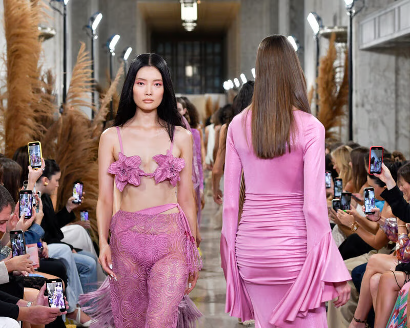 PatBO apresenta desfile na Semana de moda de Nova York 